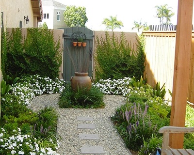 Drought Friendly Landscape, Gravel and Stepping Stone Pathway