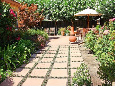 Drought Friendly Landscape, Stepping Stone Walkway